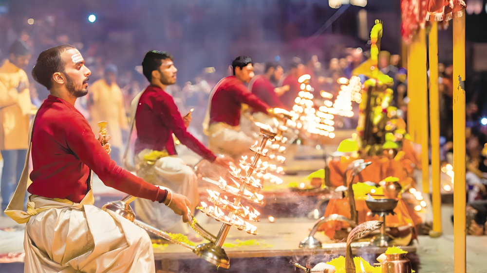 Ganga Aarti at Assi Ghat – A Divine Symphony of Light & Devotion